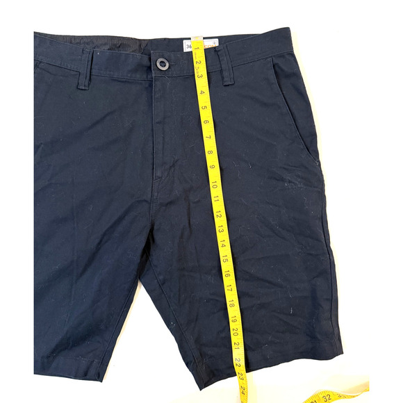 Volcom Shorts Mens 36 Navy Chino Classic Flat Front Casual Summer Skate Style - Picture 5 of 5